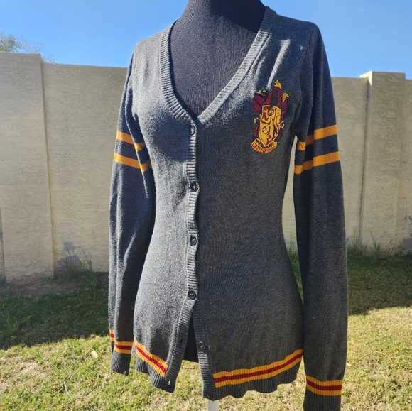 Universal Harry Potter Griffindor Cardigan - Picture 8 of 10